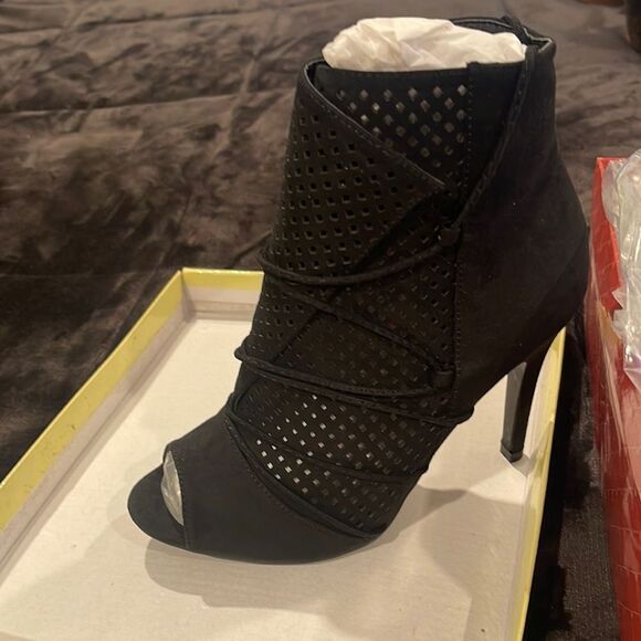 Glaze size 7 black suede heel open toe - Picture 1 of 5